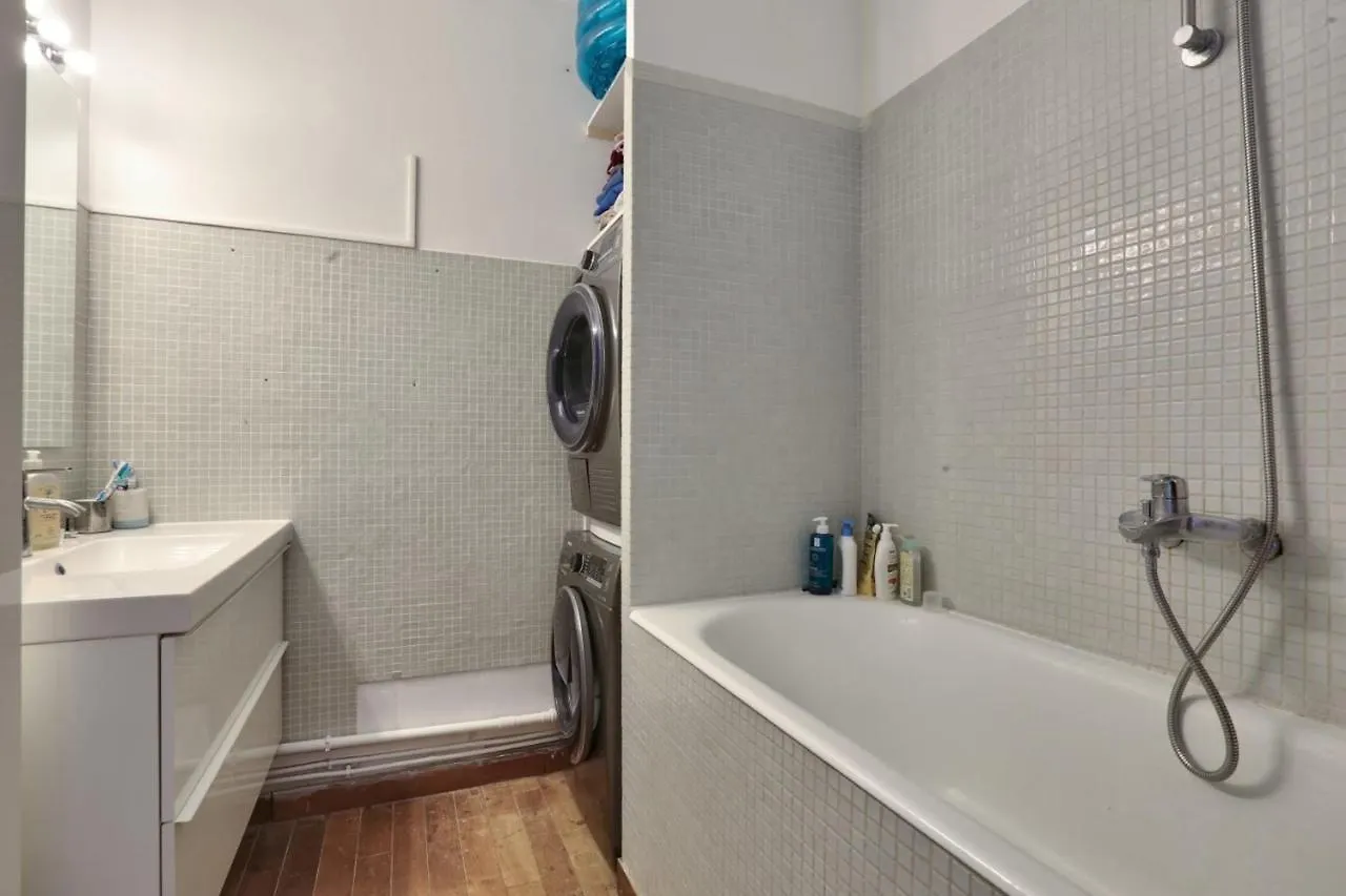 Beautiful Apartment For 5 - Rue Oberkampf Paris